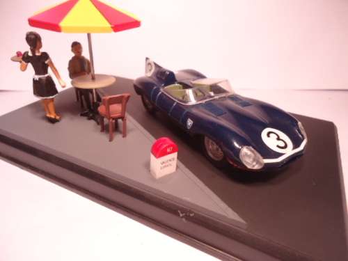 Altaya - Jaguar D Type - L'arret au cafe