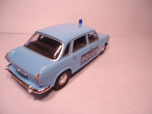 Vanguards  VA 08912 - Austin 1800 Mk2 - British Airports Authority Police