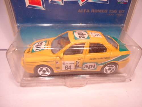 Bburago # 4823 - Alfa Romeo 156 GT - Street Fire