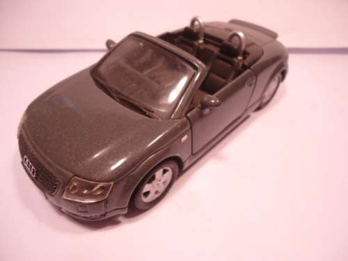 Maisto - Audi TT Roadster