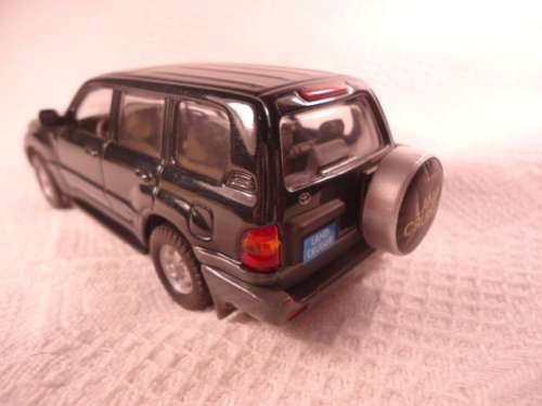 Road Signature # 94233 - Toyota Landcriuser VXR