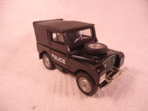 Matchbox Dinky - # DY9B - 1949 Land Rover - converted to Police Car