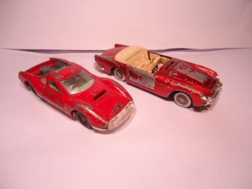 Dinky Toys - # 110 &  216 - Aston Martin DB 5 & Dino Ferrari - For Spares