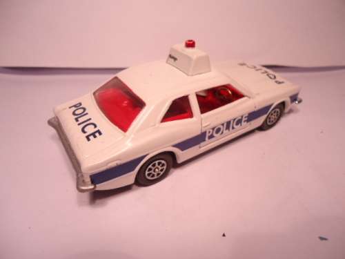 Corgi Toys - # 402 - Ford Cortina XLE -  Police Car