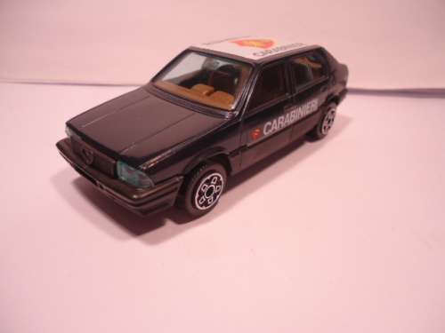 Bburago -  4187 - Alfa Romeo 33 - Carabinieri