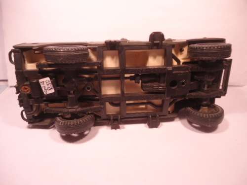 Polistil - 1/25 scale - Land Rover - Series 3 - Anbulance - missing LH rear door