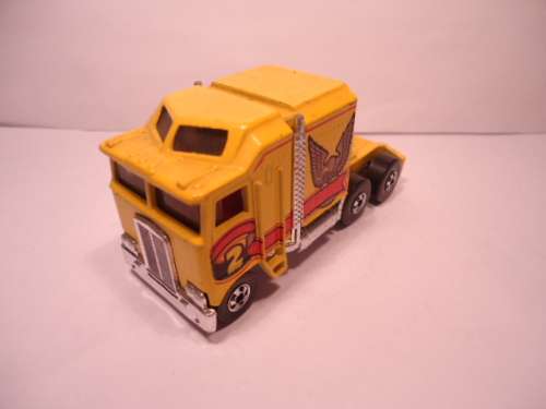 Hotwheels - # 3924 - 1982 - Thunder Roller Semi Truck- Made in Hong Kong