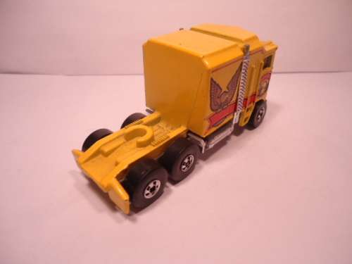 Hotwheels - # 3924 - 1982 - Thunder Roller Semi Truck- Made in Hong Kong