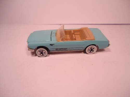 Hotwheels - # 1542 - 1988 - 65 Ford Mustang Convertible - Tan Seats - White Walls - made in Malaysia
