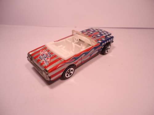 Hotwheels - # B3844 - 2004 - 65 Ford Mustang Convertible - White Seats - made in Thailand