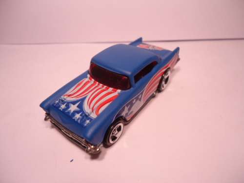 Hotwheels - # B3846 - 2004 - 57 Chevy - American Flag - #125 - made in Malaysia
