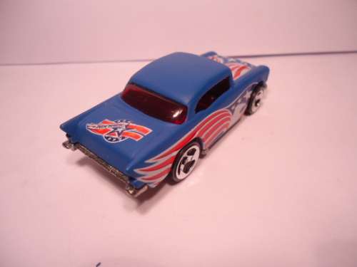 Hotwheels - # B3846 - 2004 - 57 Chevy - American Flag - #125 - made in Malaysia