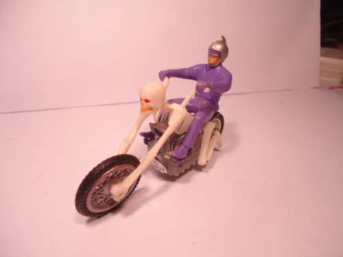 Hotwheels - 1972 - Rrrumblers - Rumblers Bone Shaker Chopper - made in Hong Kong