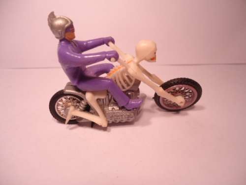 Hotwheels - 1972 - Rrrumblers - Rumblers Bone Shaker Chopper - made in Hong Kong