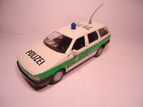 GAMA  - # 1178 - VW Passat Variant - Polizei