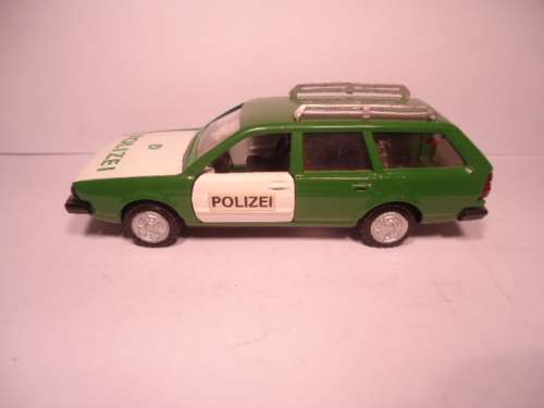 CONRAD  - # 1011 - VW Passat Variant GLS - Polizei