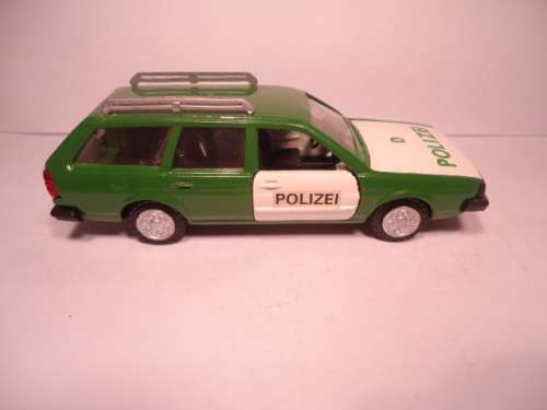 CONRAD  - # 1011 - VW Passat Variant GLS - Polizei