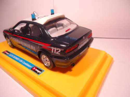Bburago # 0186 - Alfa Romeo - 156 Carabinieri