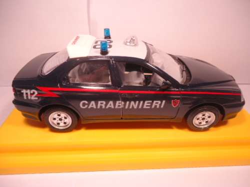 Bburago # 0186 - Alfa Romeo - 156 Carabinieri