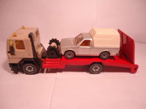 Siku - Ford Breakdown Truck with Car - # 2520