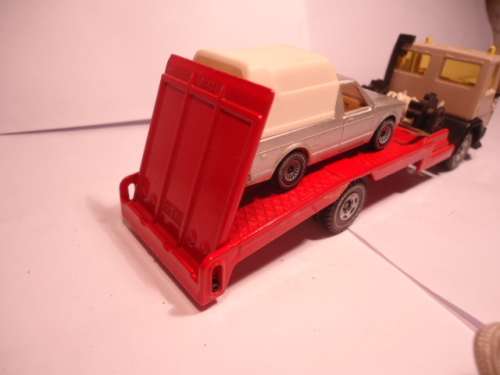Siku - Ford Breakdown Truck with Car - # 2520