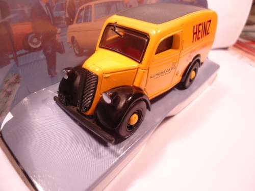 Matchbox Dinky - DY-4 - 1950 - Ford E83W 10 CWT  Van - Heinz