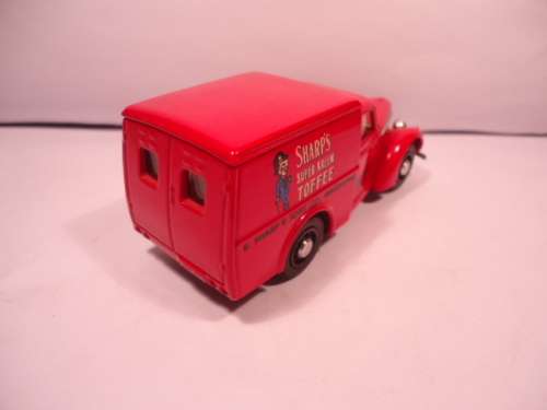 Matchbox Dinky - DY-9 - 1948 - Commer Van - Shar9s Toffee