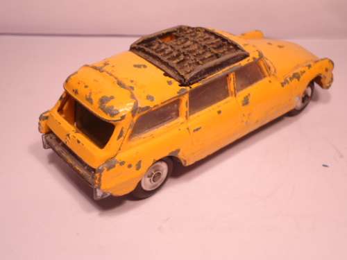 Corgi Toys - # 436 - Citroen Safari needs new window, luggage and transfer