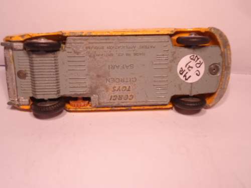 Corgi Toys - # 436 - Citroen Safari needs new window, luggage and transfer