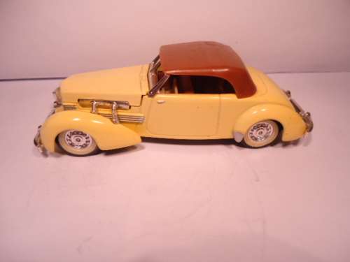 Matchbox Models of Yesteryear - # Y 18 - 1937 Cord