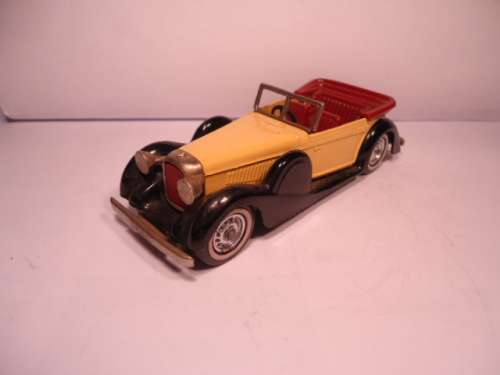 Matchbox Models of Yesteryear - # Y 11 - 1938 Lagonda Drop Head coupe