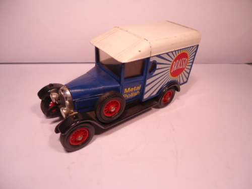 Matchbox Models of Yesteryear - # Y 19 - 1929 Morris Light Van - Brasso
