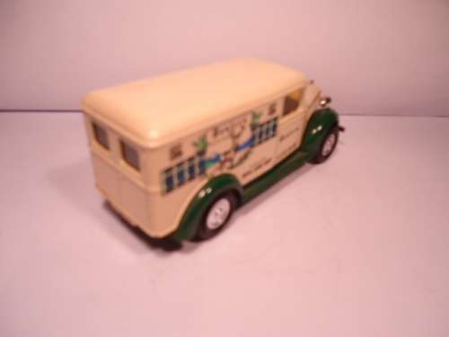 Matchbox Models of Yesteryear - # Y 12 - 1937 GMC Van - Baxters