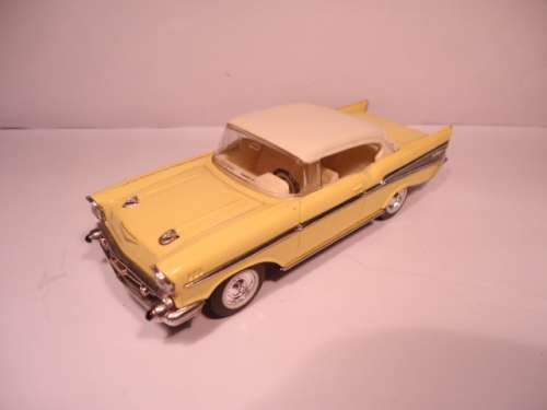 Road Legend - Chevrolet Hard Top - 1957