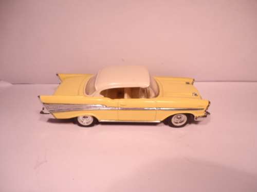 Road Legend - Chevrolet Hard Top - 1957