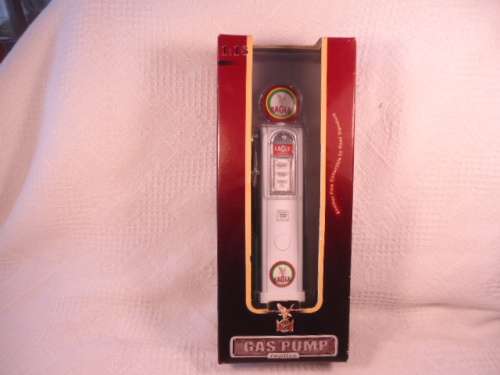 Road Signature - YatMing Gasoline Gas Pump - 1/18 - Eagle Gasoline