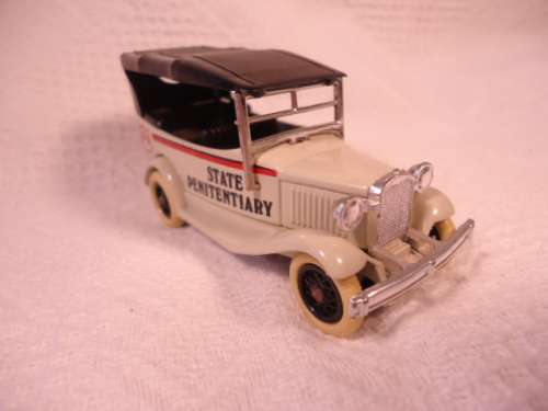 Days Gone - State Penetentiary Ford Van