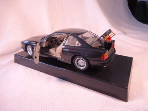 Maisto - BMW 850 I 1990 - 31805