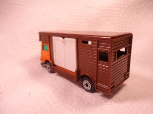 Matchbox - Bedford Horse Box