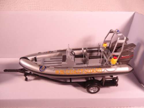Cararama - Junior Rescue - Land Rover Defender with speedboat - H.M Coastguard