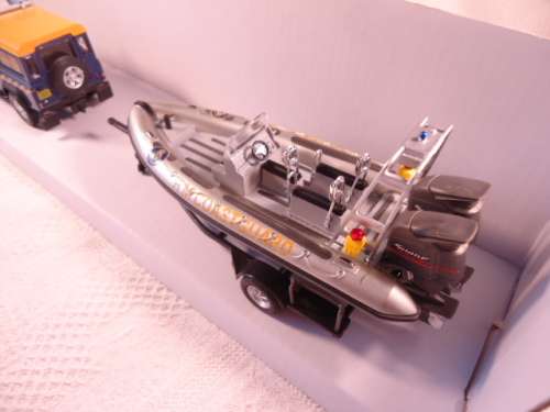 Cararama - Junior Rescue - Land Rover Defender with speedboat - H.M Coastguard