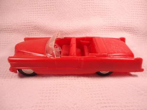 Cadillac - +- 1:28 scale