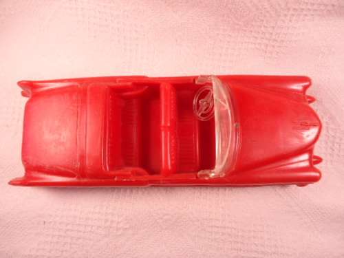 Cadillac - +- 1:28 scale