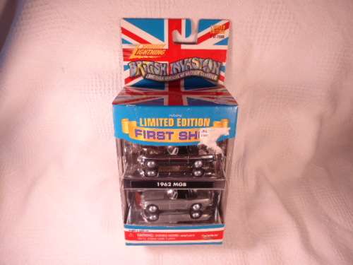 Johnny Lightning - British Invasion-set of two models consists of 1962 MGB ans 60`s Triumph Spitfire