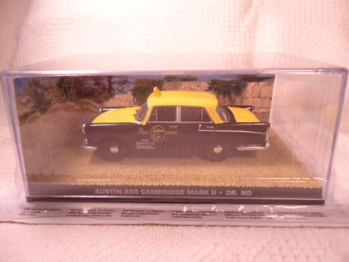 CNA James Bond Series - Austin A55 Cambridge Mark II - Dr. No
