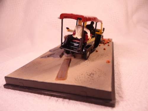 CNA James Bond Series - Tuk Tuk - Octopussy