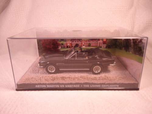CNA James Bond Series - Aston Martin V8 Vantage - The Living Daylights