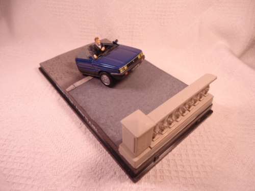 CNA James Bond Series - Renault 11 Taxi - A View to a Kill
