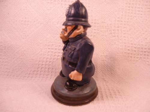 Made in China - FB 19 - The Tippler - British Blighters Figurine
