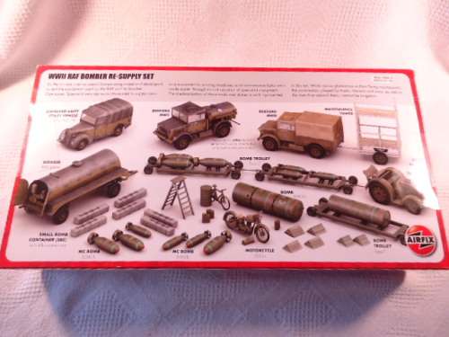 Airfix - WWII RAF Bomber Re-Supplye Set